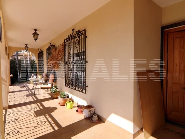 7 bedroom Villa for sale in Totana with garage - € 460,000 (Ref: 8243904)