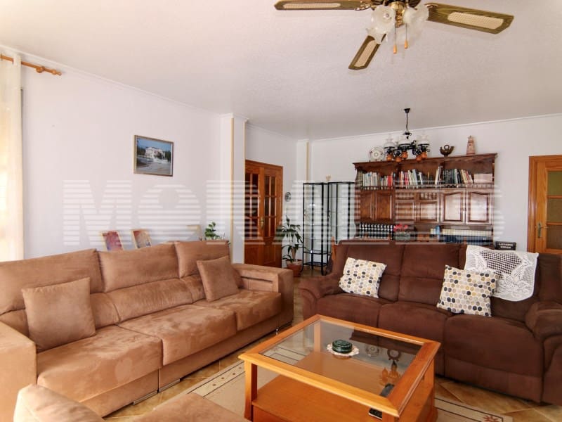 7 bedroom Villa for sale in Totana with garage - € 460,000 (Ref: 8243904)