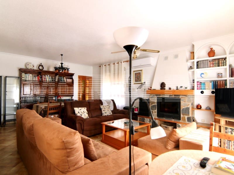 7 bedroom Villa for sale in Totana with garage - € 460,000 (Ref: 8243904)