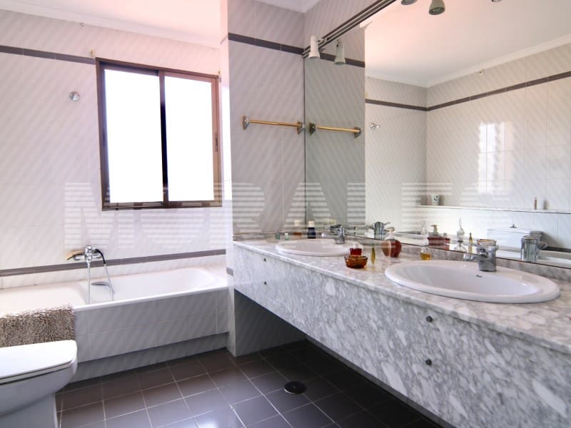 4 soveværelse Lejlighed til salg i Puerto de Mazarron med garage - € 200.000 (Ref: 8836856)