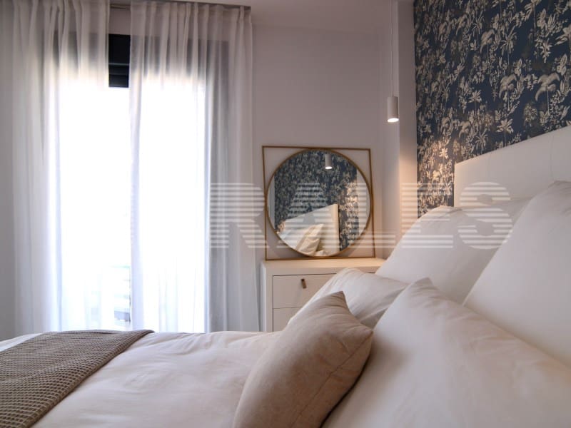 2 Zimmer Apartment zu verkaufen in Alamillo mit Pool - 315.000 € (Ref: 8894678)
