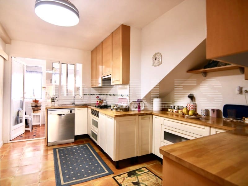 3 quarto Apartamento para venda em Isla Plana com garagem - 185 000 € (Ref: 8913332)