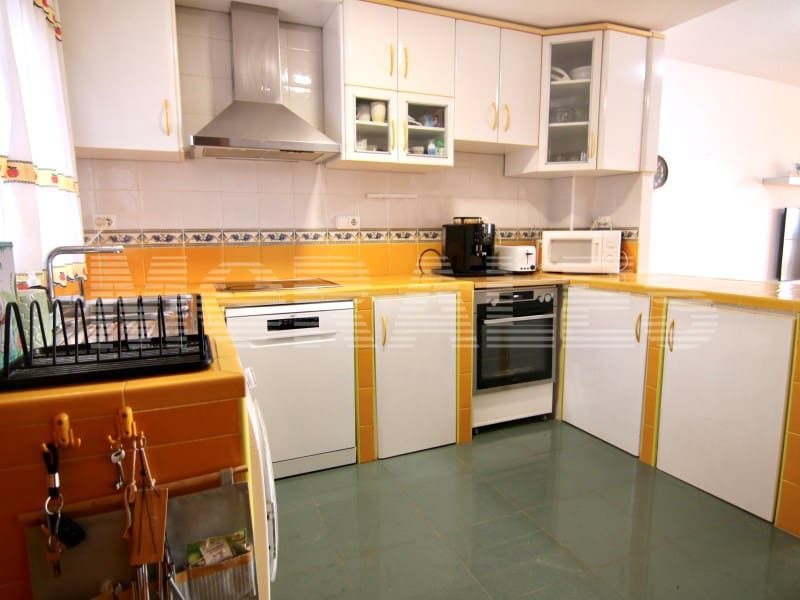 3 bedroom Semi-detached Villa for sale in Alamillo - € 320,000 (Ref: 9001775)