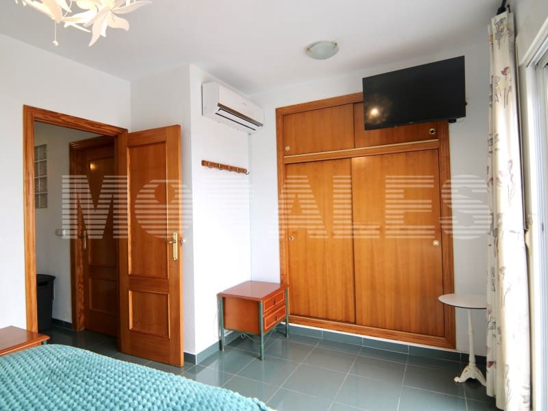 3 bedroom Semi-detached Villa for sale in Alamillo - € 320,000 (Ref: 9001775)