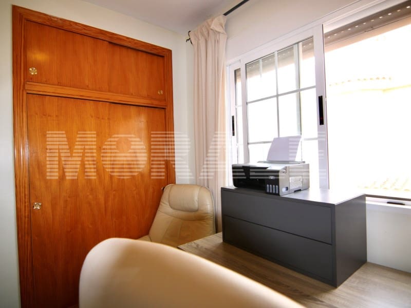 3 bedroom Semi-detached Villa for sale in Alamillo - € 320,000 (Ref: 9001775)