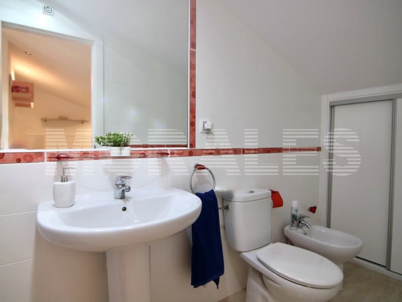 2 bedroom Flat for sale in Puerto de Mazarron - € 139,900 (Ref: 9035458)