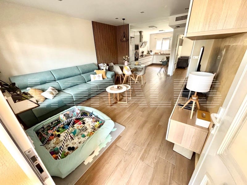 4 soveværelse Lejlighed til salg i Puerto de Mazarron med garage - € 240.000 (Ref: 9078291)