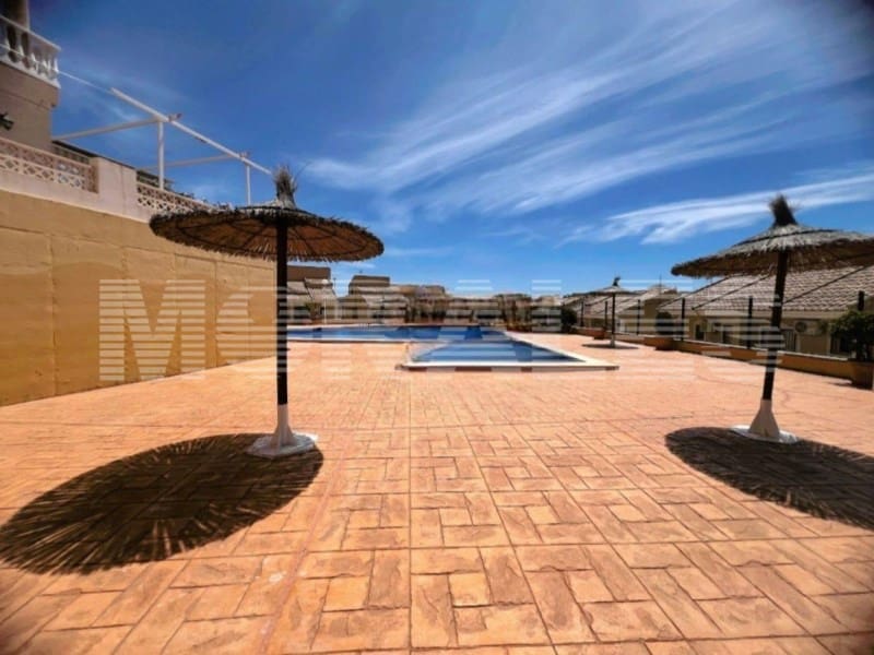 4 soverom Kjedet enebolig til salgs i Alamillo - € 299 000 (Ref: 9114401)