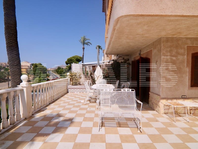 4 soverom Villa til salgs i Alamillo med garasje - € 350 000 (Ref: 9166084)