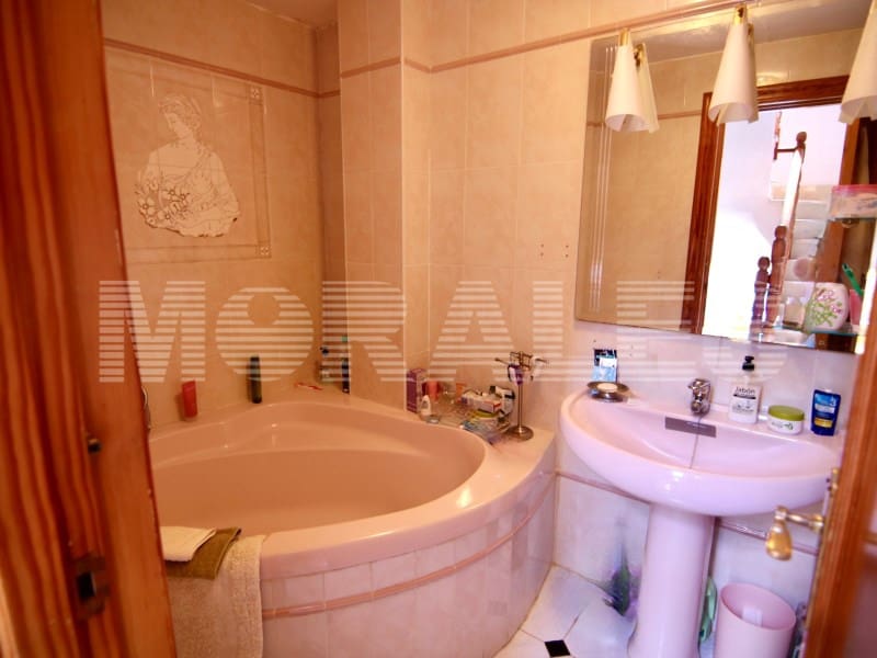 4 soverom Villa til salgs i Alamillo med garasje - € 350 000 (Ref: 9166084)