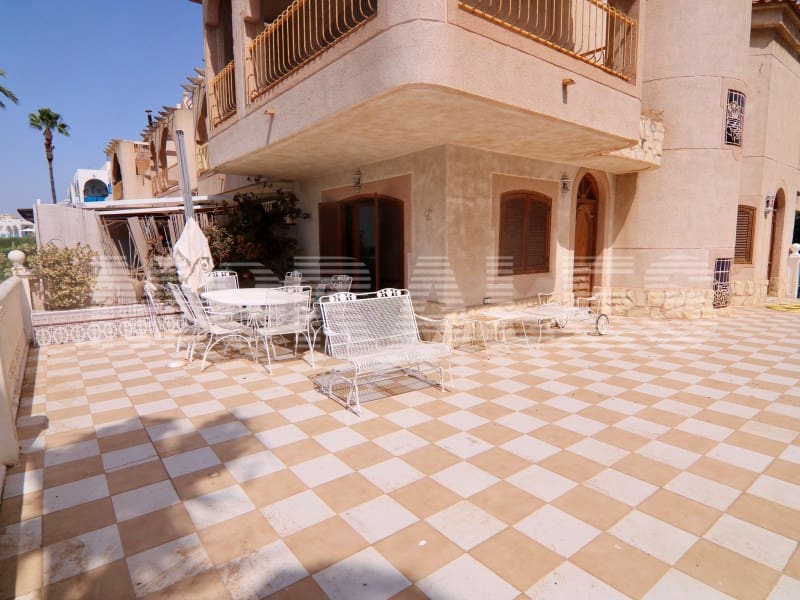 4 soverom Villa til salgs i Alamillo med garasje - € 350 000 (Ref: 9166084)