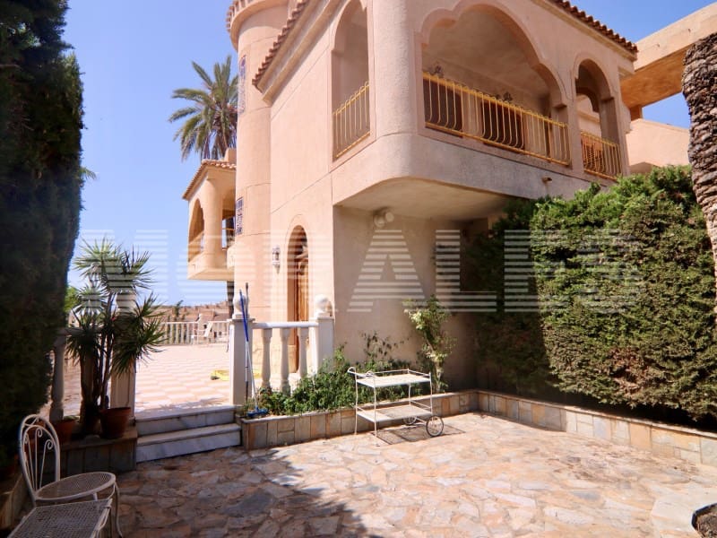 4 soverom Villa til salgs i Alamillo med garasje - € 350 000 (Ref: 9166084)