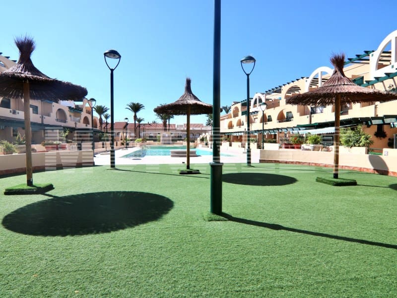 3 soveværelse Byhus til salg i Puerto de Mazarron med swimmingpool garage - € 275.000 (Ref: 9285119)