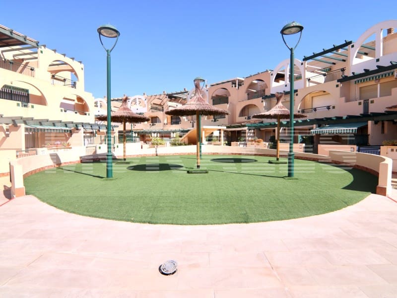 3 soveværelse Byhus til salg i Puerto de Mazarron med swimmingpool garage - € 275.000 (Ref: 9285119)