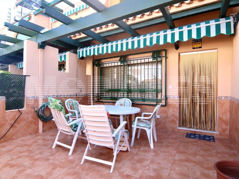 3 soveværelse Byhus til salg i Puerto de Mazarron med swimmingpool garage - € 275.000 (Ref: 9285119)