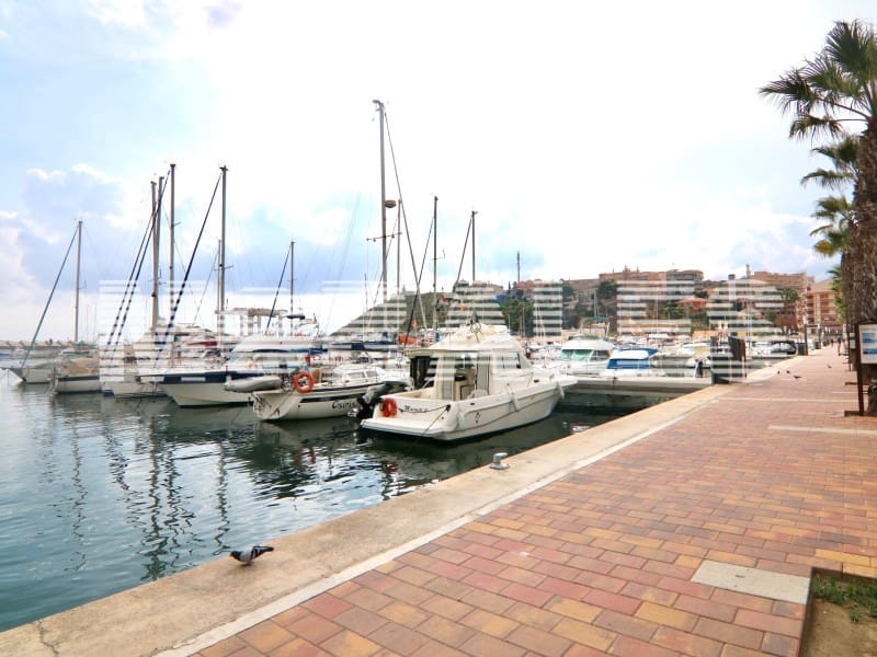 Erhverv til salg i Puerto de Mazarron - € 1.500.000 (Ref: 9321747)