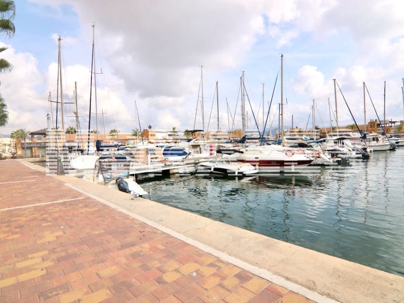 Erhverv til salg i Puerto de Mazarron - € 1.500.000 (Ref: 9321747)