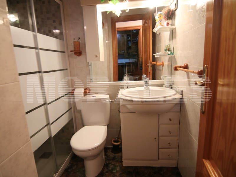 4 bedroom Apartment for sale in Mazarron with garage - € 239,000 (Ref: 9509411)