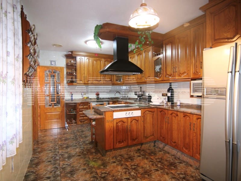4 bedroom Apartment for sale in Mazarron with garage - € 239,000 (Ref: 9509411)