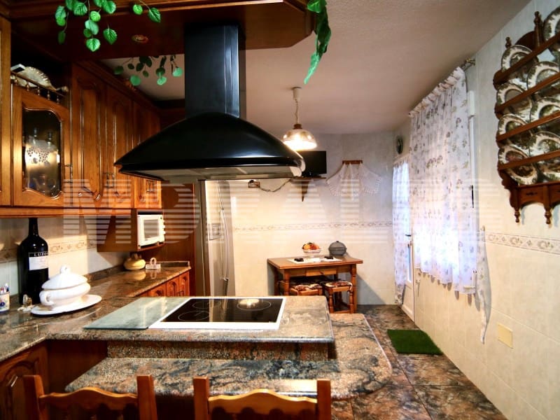 4 bedroom Apartment for sale in Mazarron with garage - € 239,000 (Ref: 9509411)