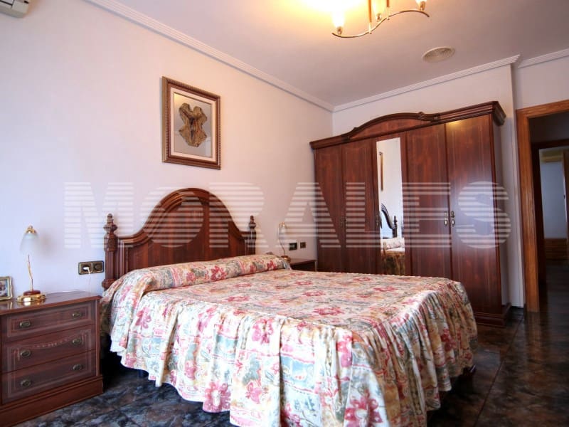 4 bedroom Apartment for sale in Mazarron with garage - € 239,000 (Ref: 9509411)