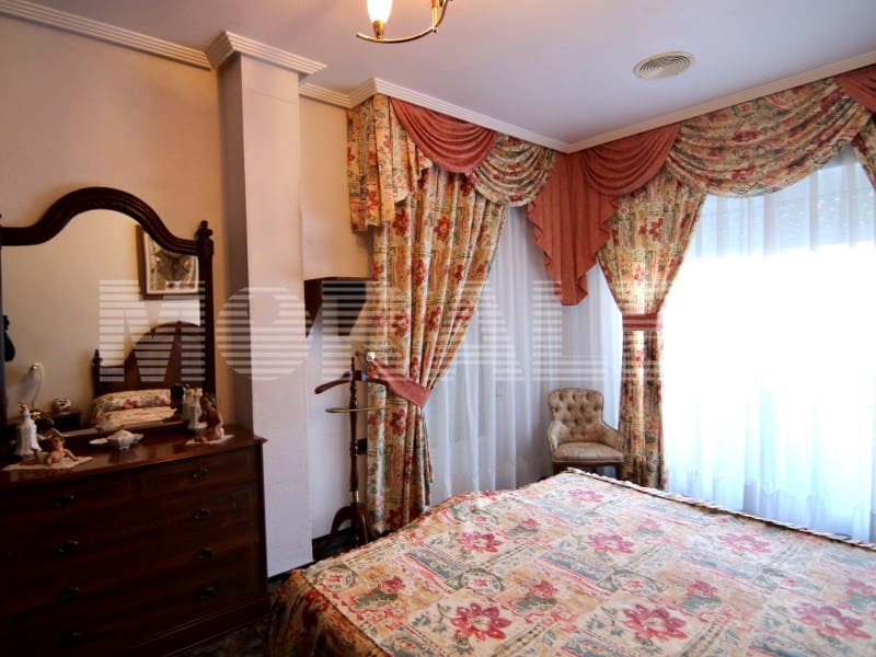 4 bedroom Apartment for sale in Mazarron with garage - € 239,000 (Ref: 9509411)