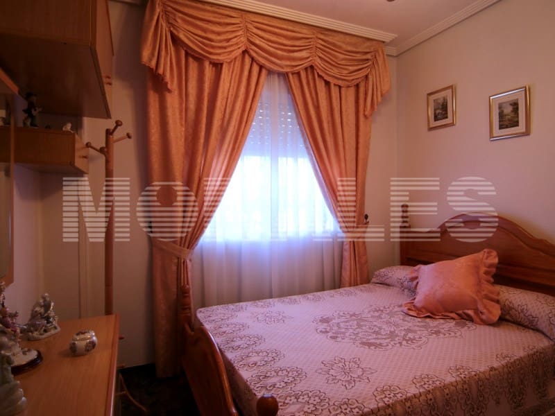 4 bedroom Apartment for sale in Mazarron with garage - € 239,000 (Ref: 9509411)