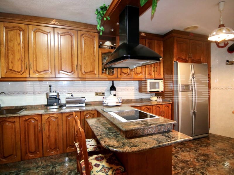 4 bedroom Apartment for sale in Mazarron with garage - € 239,000 (Ref: 9509411)