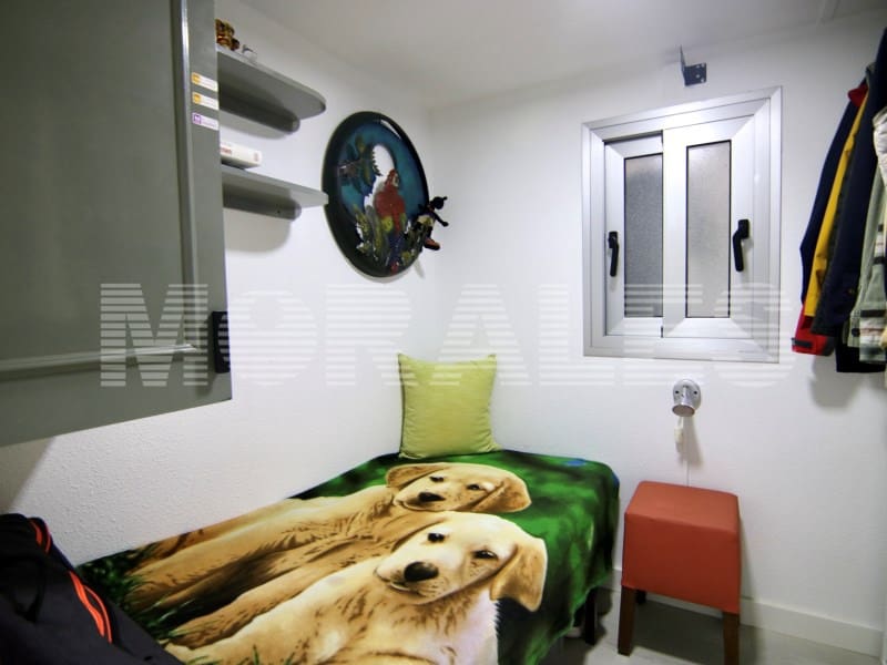 3 bedroom Villa for sale in Isla Plana with garage - € 250,000 (Ref: 9604900)