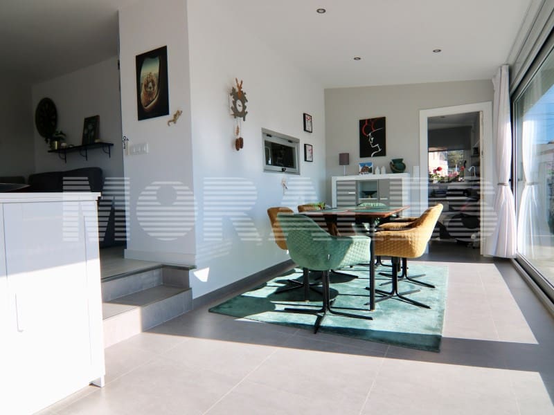 3 bedroom Villa for sale in Isla Plana with garage - € 250,000 (Ref: 9604900)