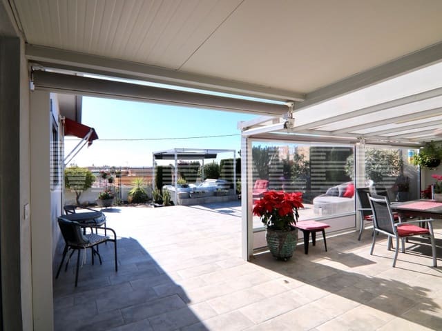 3 makuuhuone Huvila myytävänä paikassa Isla Plana, Cartagena mukana 
autotalli - 250 000 € (Ref: 9604900)