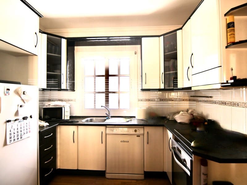 3 slaapkamer Appartement te koop in Puerto de Mazarron met garage - € 200.000 (Ref: 9799142)