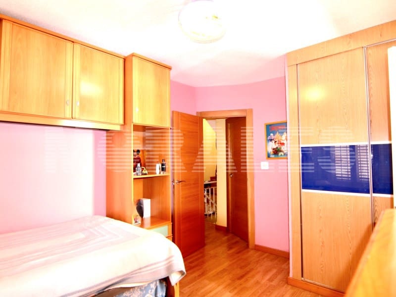 3 slaapkamer Appartement te koop in Puerto de Mazarron met garage - € 200.000 (Ref: 9799142)