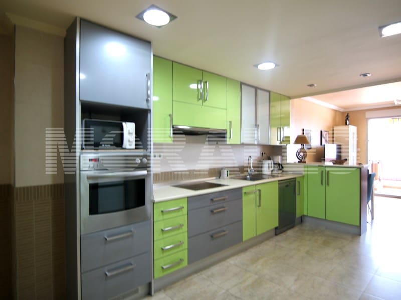 4 bedroom Flat for sale in Puerto de Mazarron - € 350,000 (Ref: 9826607)