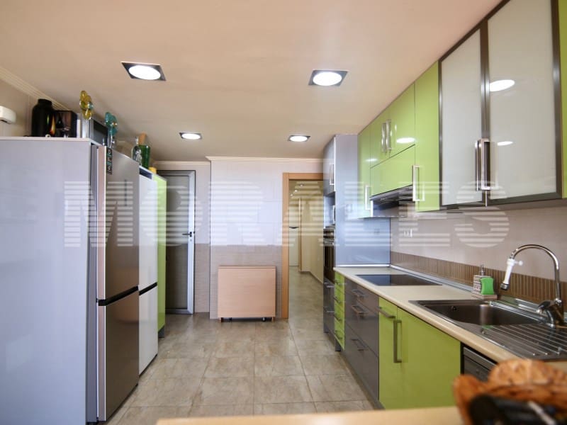 4 bedroom Flat for sale in Puerto de Mazarron - € 350,000 (Ref: 9826607)