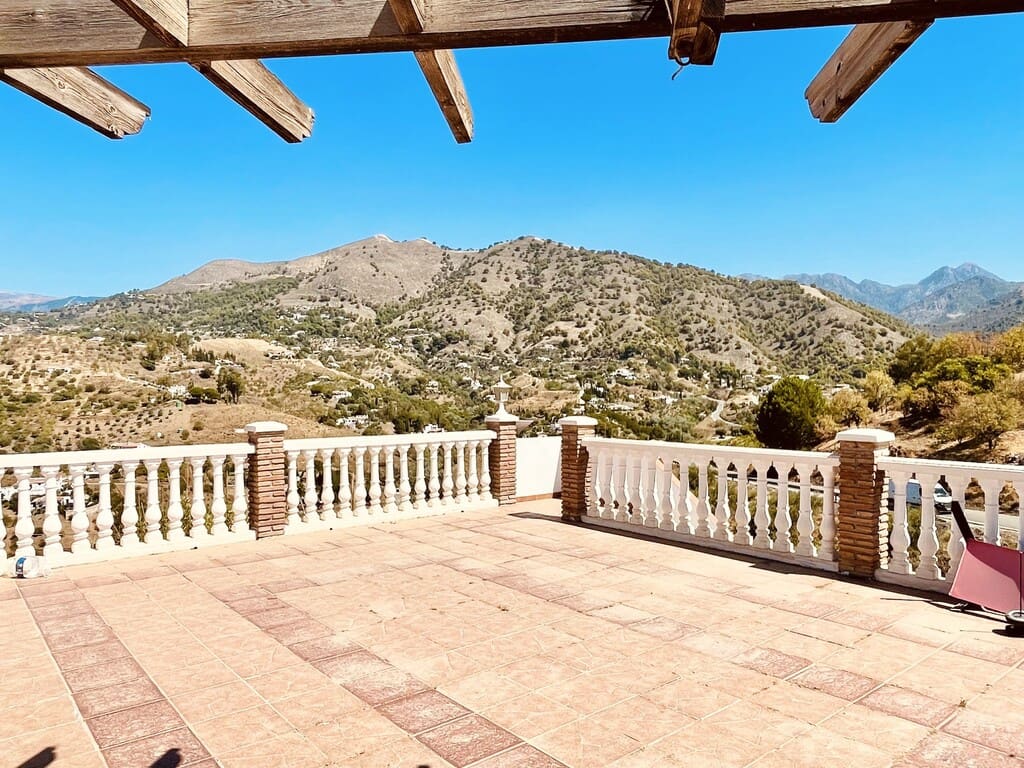 5 slaapkamer Villa te koop in Competa - € 595.000 (Ref: 10022147)