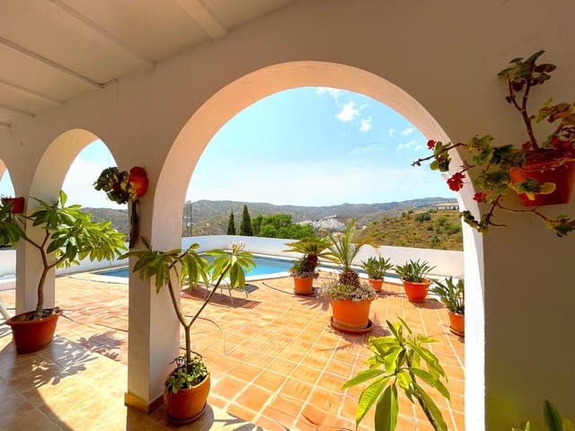 3 slaapkamer Finca/Landhuis te koop in Almáchar met zwembad garage - € 449.000 (Ref: 10030185)