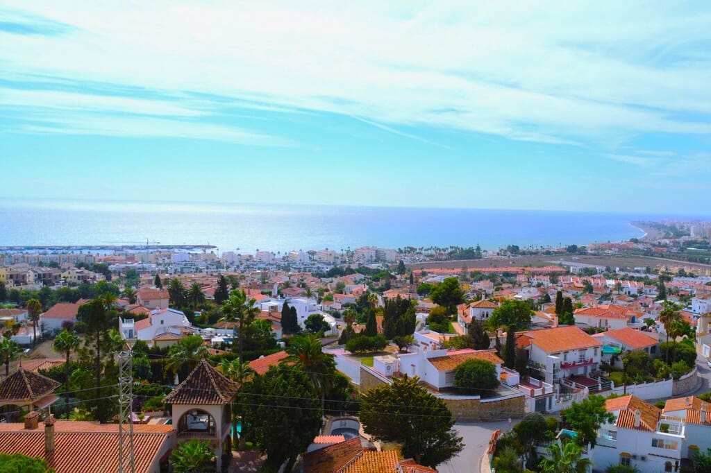 3 slaapkamer Villa te koop in Caleta de Velez met zwembad garage - € 570.000 (Ref: 10150312)