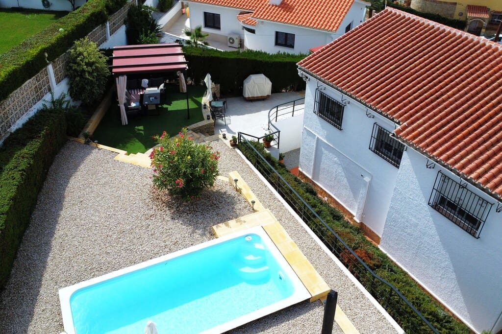 3 slaapkamer Villa te koop in Caleta de Velez met zwembad garage - € 570.000 (Ref: 10150312)