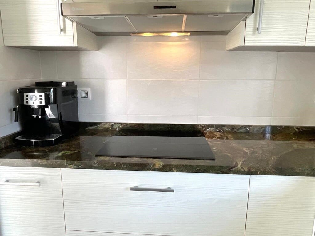 3 slaapkamer Villa te koop in Caleta de Velez met zwembad garage - € 570.000 (Ref: 10150312)