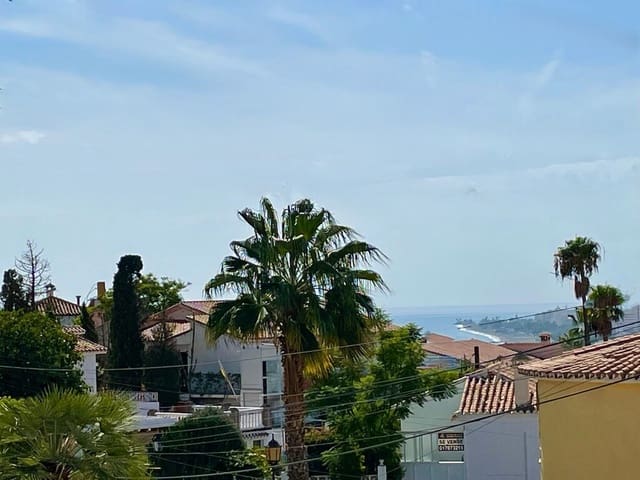 3 makuuhuone Huvila myytävänä paikassa Caleta de Vélez, Vélez-Málaga mukana uima-altaan 
autotalli - 570 000 € (Ref: 10150312)