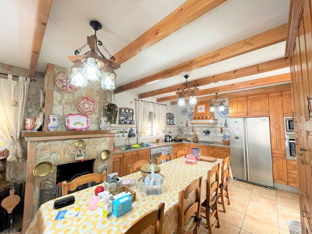 8 soveværelse Finca/Landehus til salg i Cartama med swimmingpool garage - € 630.000 (Ref: 7608152)