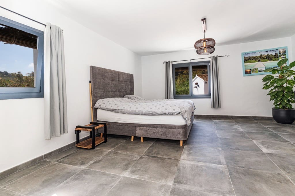 3 slaapkamer Villa te koop in Velez-Malaga met zwembad - € 1.225.000 (Ref: 8554032)