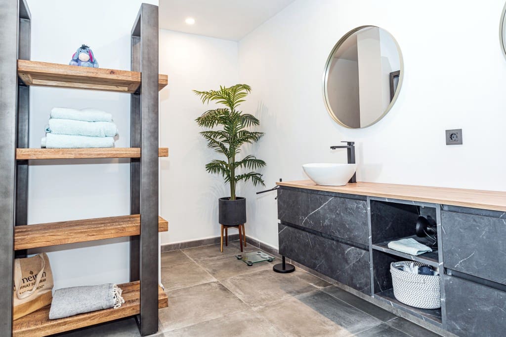 3 slaapkamer Villa te koop in Velez-Malaga met zwembad - € 1.225.000 (Ref: 8554032)