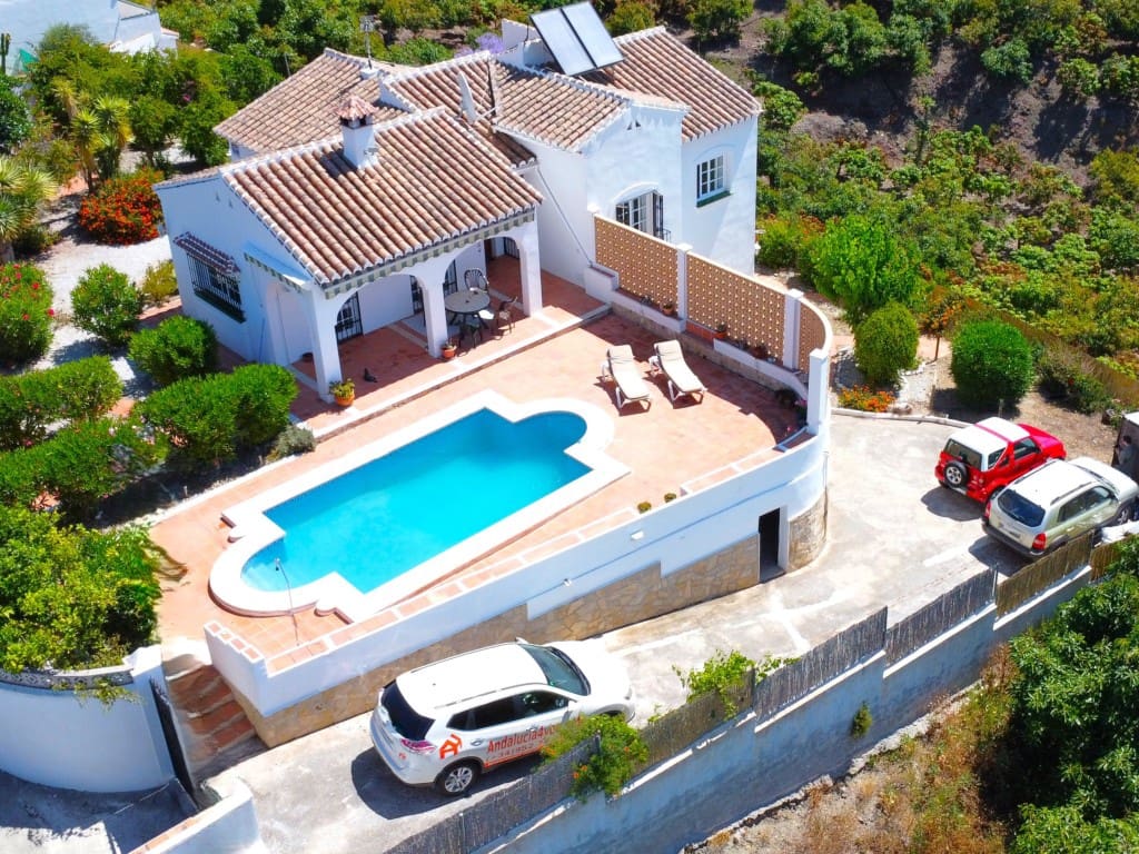 4 soveværelse Villa til salg i Frigiliana med swimmingpool garage - € 799.000 (Ref: 9024171)