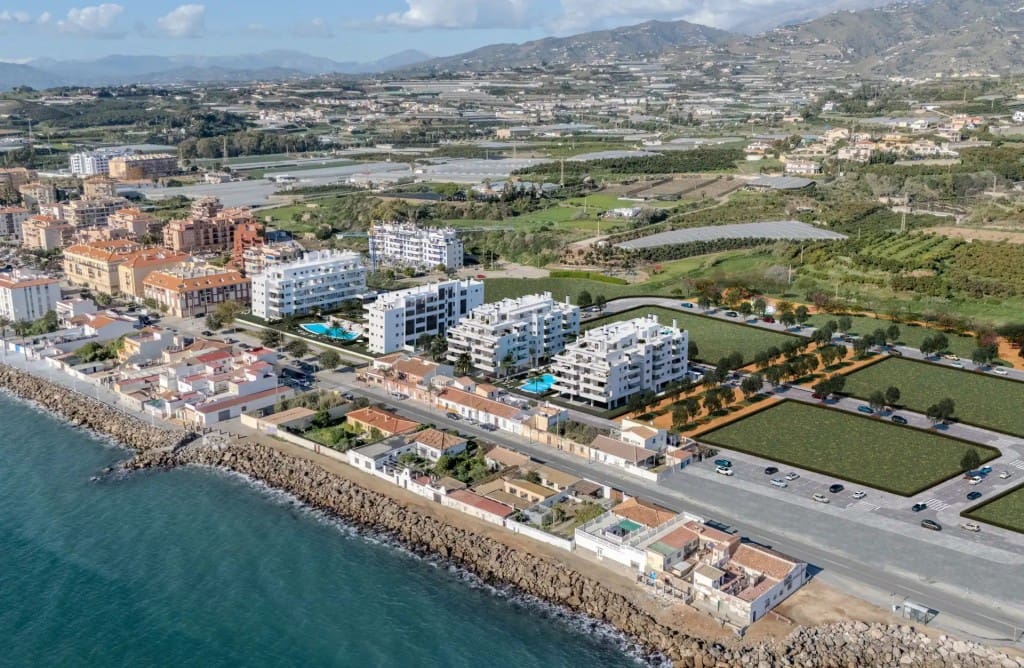 3 chambre Penthouse à vendre à Algarrobo Costa avec piscine - 460 000 € (Ref: 9102799)