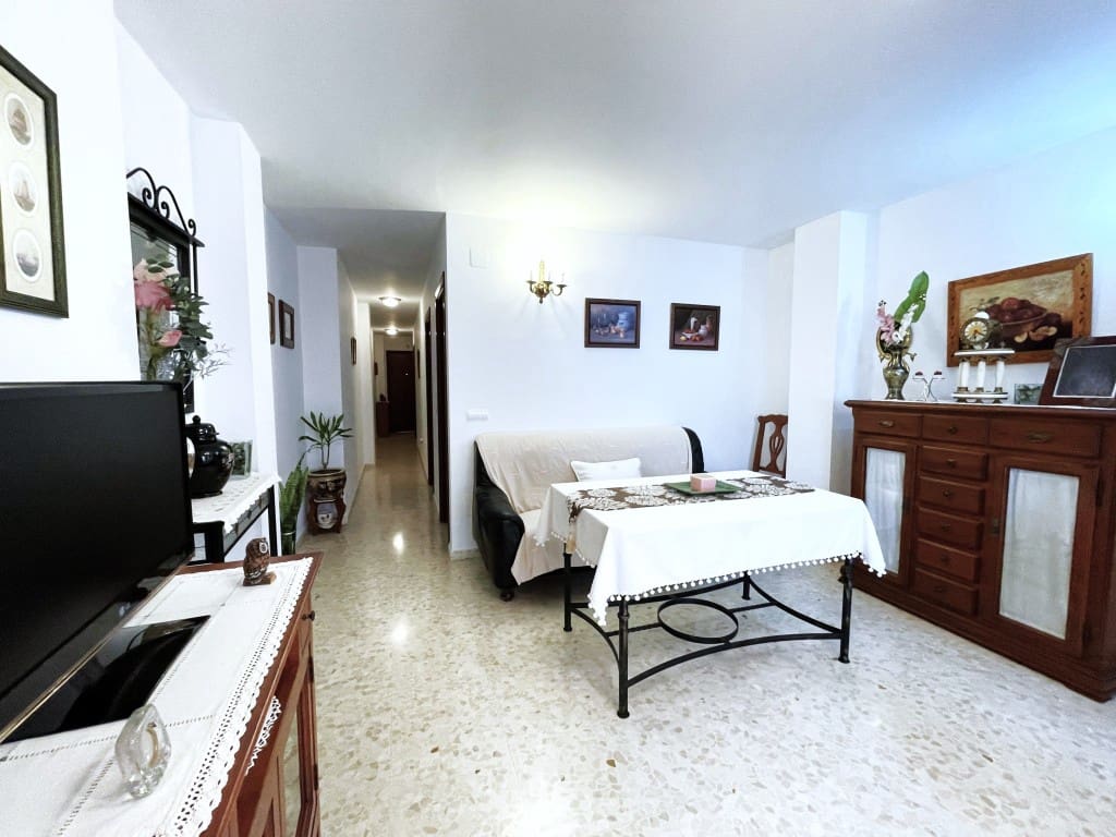 2 soveværelse Lejlighed til salg i Caleta de Velez - € 275.000 (Ref: 9142743)