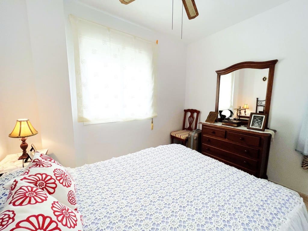 2 soveværelse Lejlighed til salg i Caleta de Velez - € 275.000 (Ref: 9142743)