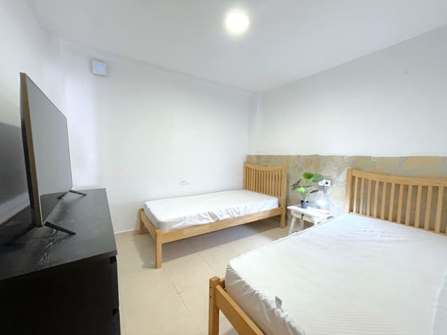 1 chambre Appartement de Plage à vendre à Caleta de Vélez, Vélez-Málaga - 169 900 € (Ref: 9262441)