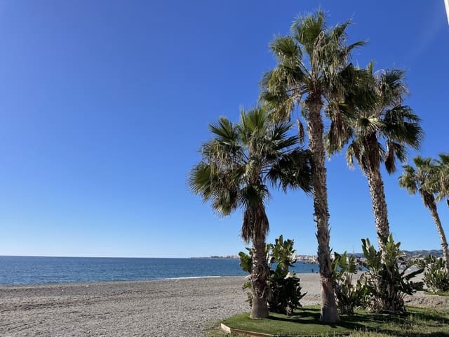 1 chambre Appartement de Plage à vendre à Caleta de Vélez, Vélez-Málaga - 169 900 € (Ref: 9262441)